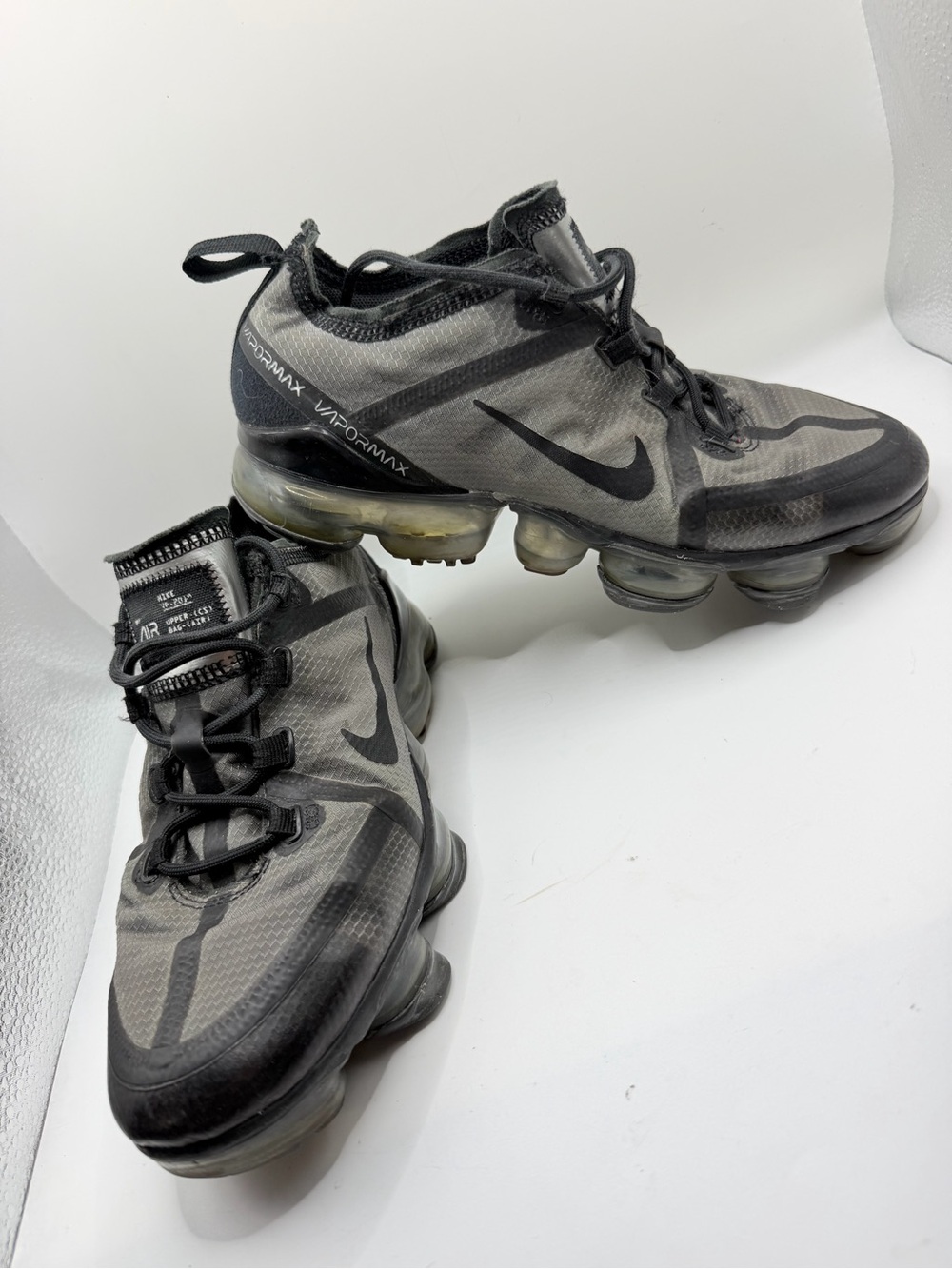 Nike VaporMax Men's Sneakers - Black & Grey